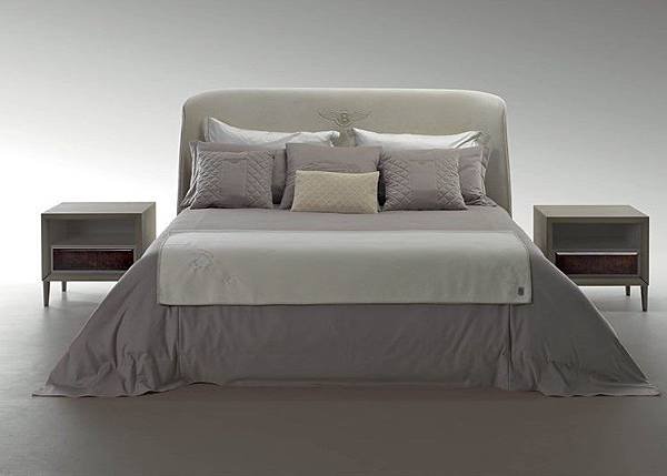 Bentley Canterbury bed-2.jpg