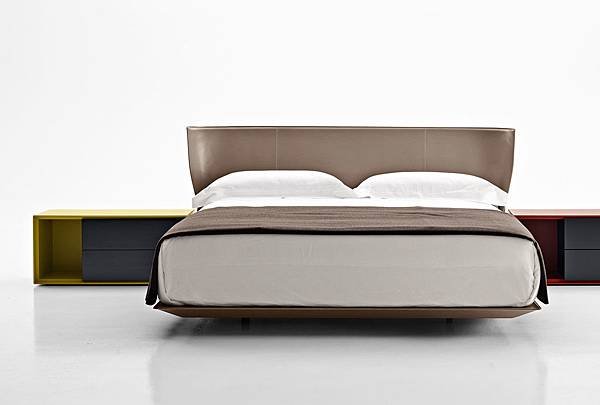 B%26;B Italia bed-ALYS-2.jpg