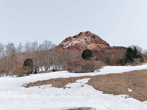 【日本北海道之旅】雪地地毯搭配火山活動誕生而且持續長高的昭和