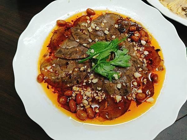 【高雄左營美食】來自東北瀋陽口味酸菜白肉鍋美味—金 東北私房