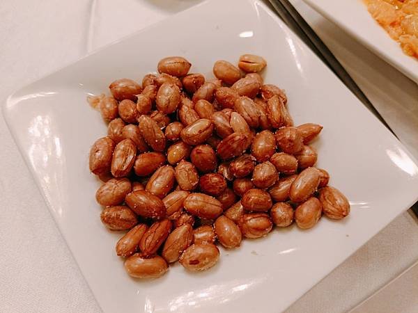 【台北大安美食】老牌粵菜餐廳正宗廣東菜熱誠的宴席桌菜—悅華軒