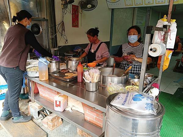 【雲林北港美食】瘋傳統古早好滋味粿、香腸、滷腸及米腸的綜合體