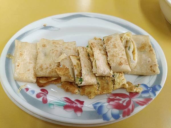 【新莊美食】不可思議花生湯是豆漿店主角—豐年街世界豆漿大王