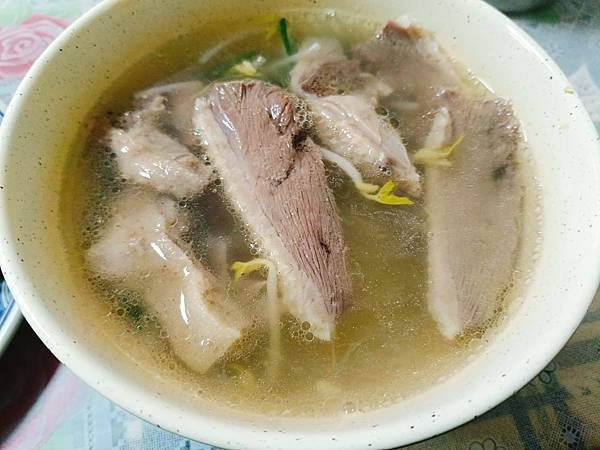 【新北樹林美食】路過的排隊美味主打鵝肉麵—東昇鵝肉麵