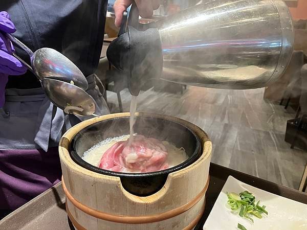 首逛裕隆城之涓豆腐