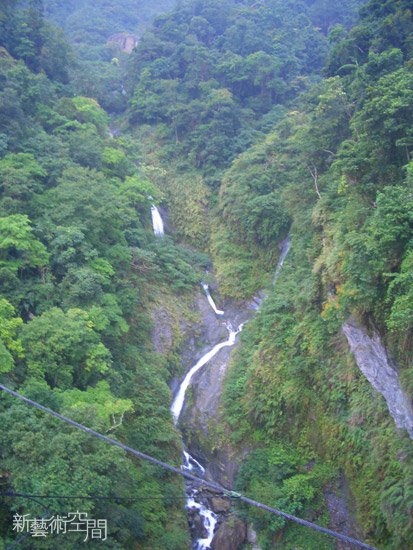 雙瀑匯流.jpg