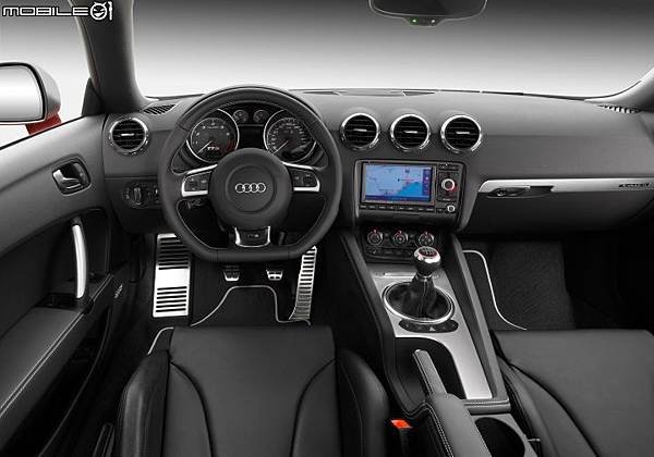 Audi TT-06.jpg