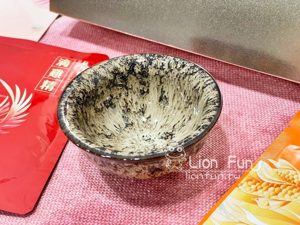 芳茲生技｜日月養生雞魚饗宴禮盒。一家大小都適合的滋補品，送禮