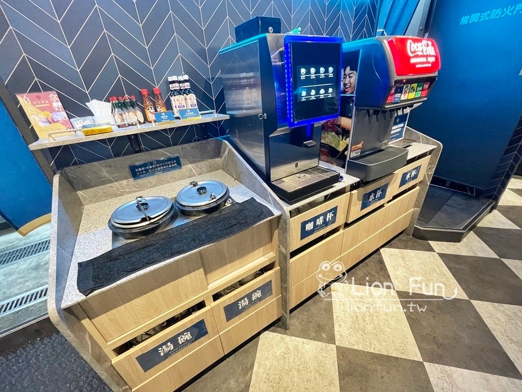 夢時代美食｜瀧厚炙燒熟成牛排高雄夢時代店。45天熟成牛排｜排