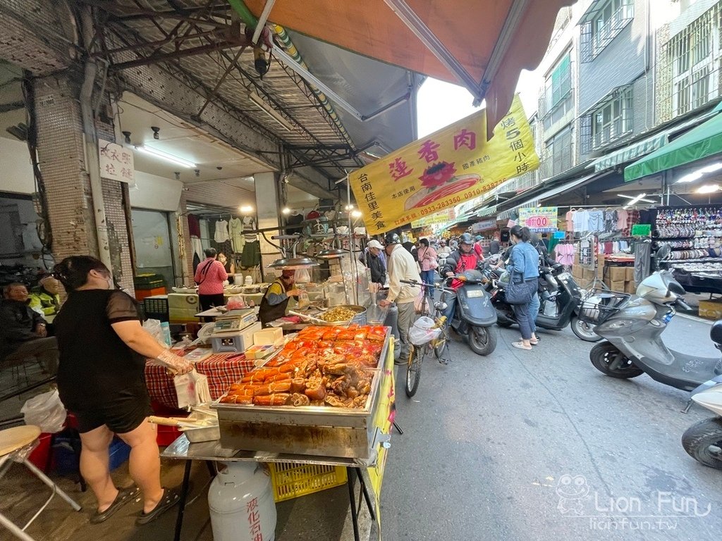 高雄三民市場美食｜蓮香肉。豬皮、豬腳、腿庫、梅乾菜｜秤斤計算