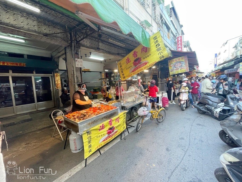 高雄三民市場美食｜蓮香肉。豬皮、豬腳、腿庫、梅乾菜｜秤斤計算