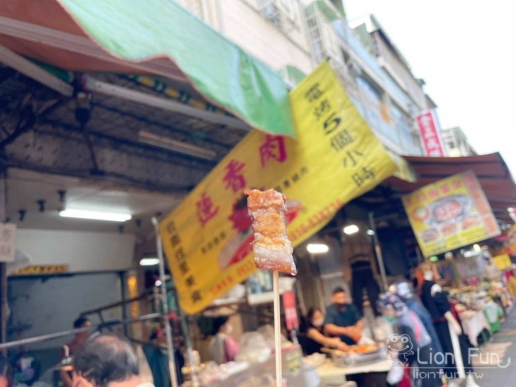 高雄三民市場美食｜蓮香肉。豬皮、豬腳、腿庫、梅乾菜｜秤斤計算