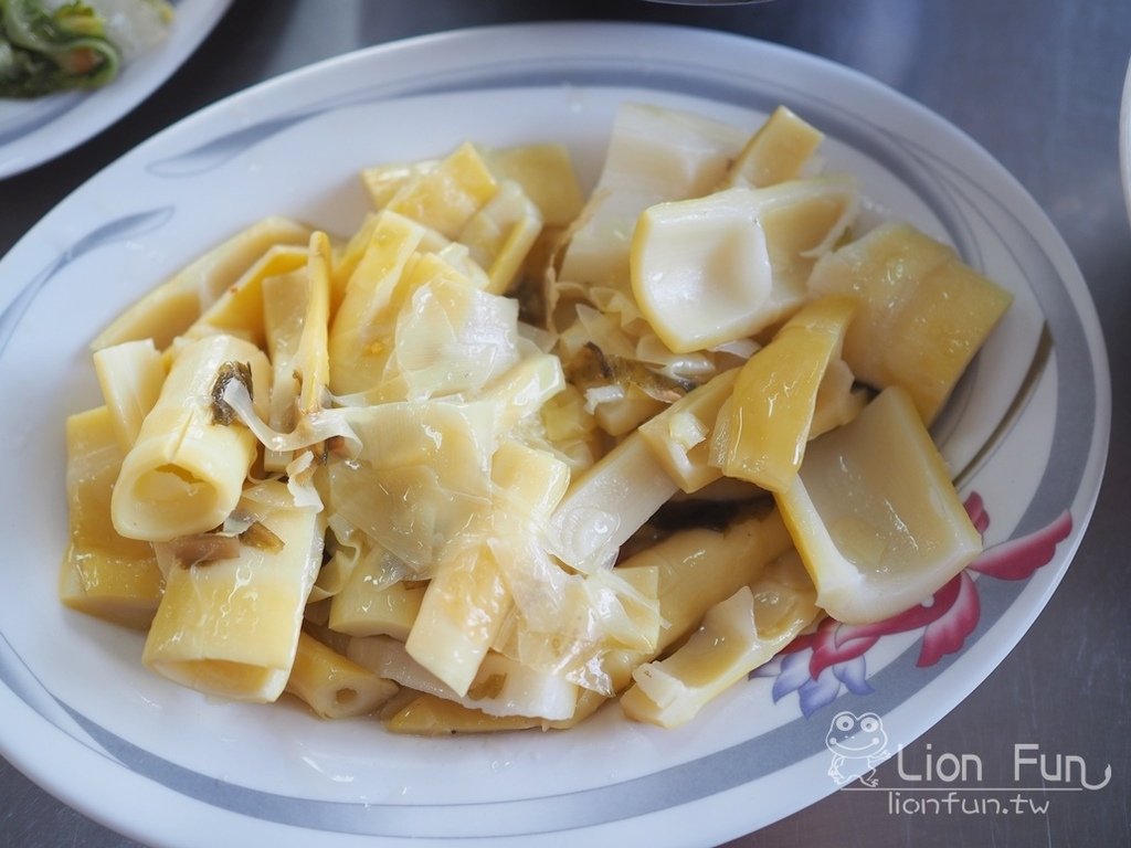 嘉義火雞肉飯推薦｜蕭老師火雞肉飯。九成的客人都是嘉義在地人｜