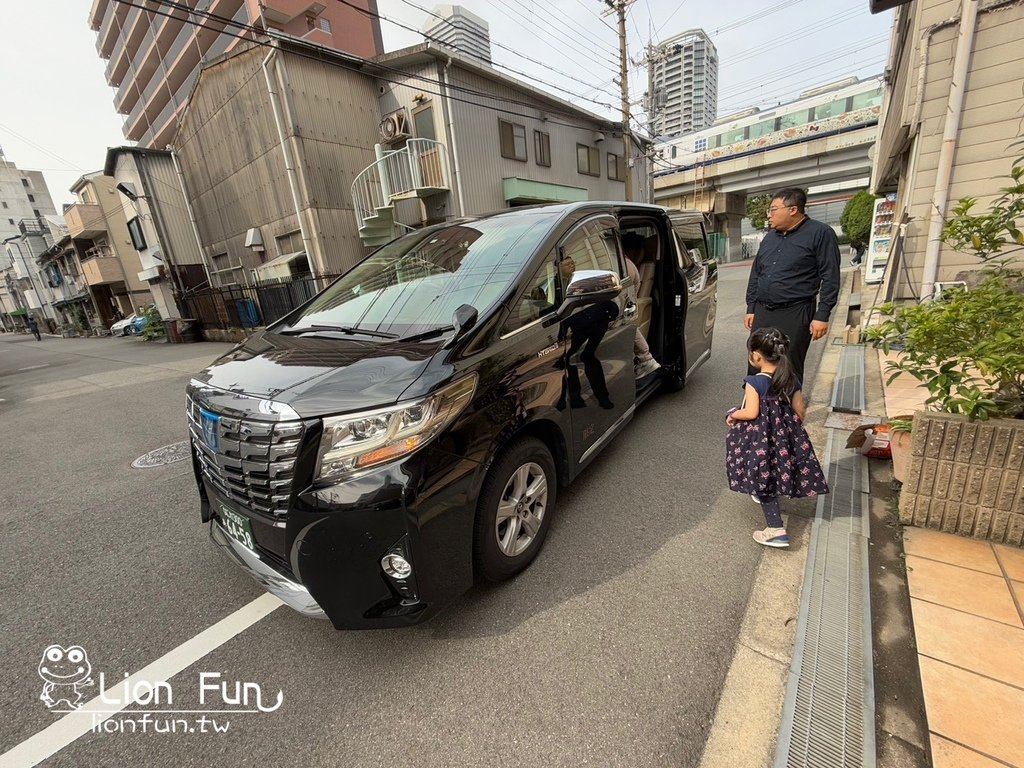 大阪機場接送｜神燈假期。大阪包車旅遊｜關西機場接送｜中文司機