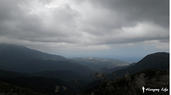 步道遠眺-擎天崗-魚路古道遊走去.png