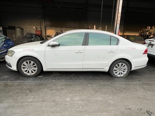 2011 Volkswagen 福斯 PASSAT 白色 1