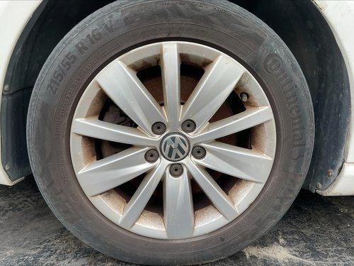 2011 Volkswagen 福斯 PASSAT 白色 1