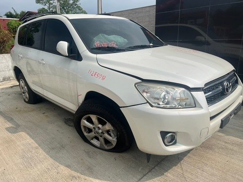 2009 TOYOTA 豐田 RAV4 白色 2.4