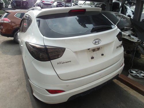 2012 HYUNDAI 現代 IX35 白色 2.4