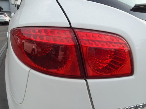 2011 Luxgen 納智捷 U7 白色 2.2