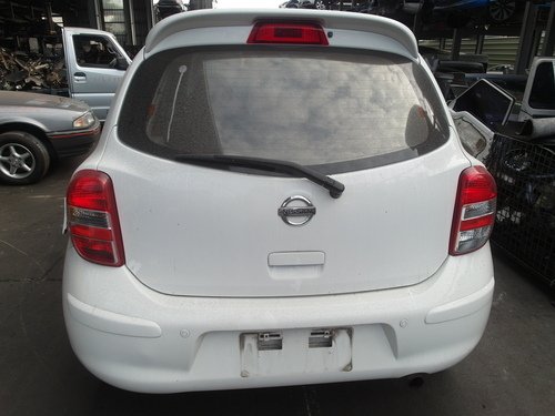 2012 Nissan 日產 新馬曲 白色 1.5 5D