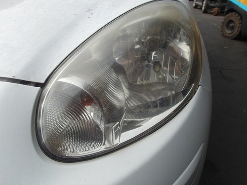 2012 Nissan 日產 新馬曲 白色 1.5 5D