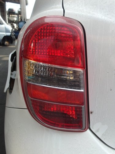 2012 Nissan 日產 新馬曲 白色 1.5 5D