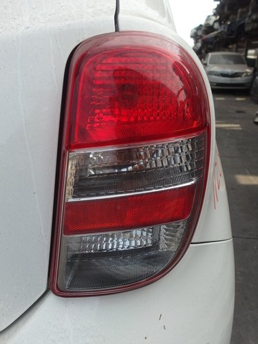 2012 Nissan 日產 新馬曲 白色 1.5 5D
