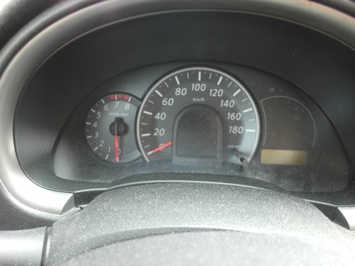 2012 Nissan 日產 新馬曲 白色 1.5 5D