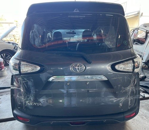 2019 Toyota 豐田 SIENTA 灰色 1.8