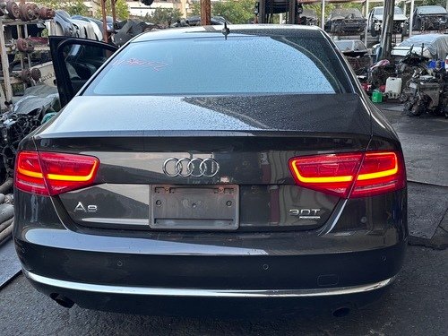 2012 AUDI 奧迪 A8 深灰色 3.0 4D