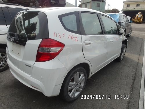 2013 Honda 本田 FIT 白色 1.5 5D