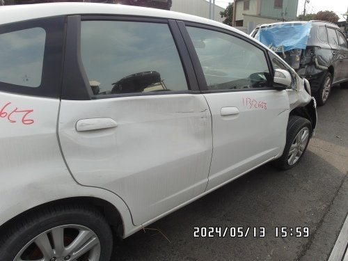 2013 Honda 本田 FIT 白色 1.5 5D