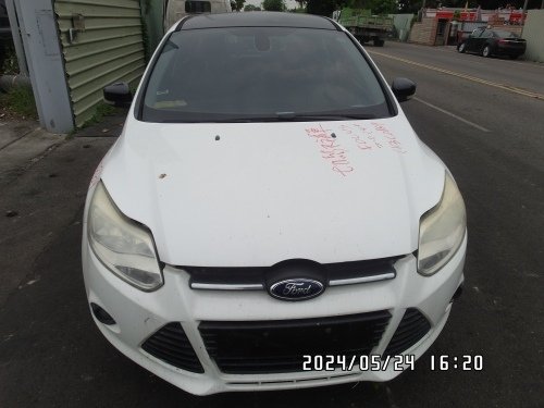 2014年 Ford 福特 FOCUS 白色 2.0 4D