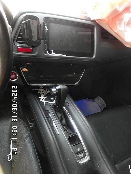 2017年 Honda 本田 HRV 灰色 1.8