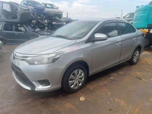 2017年 TOYOTA 豐田 VIOS 銀色 1.5 4D