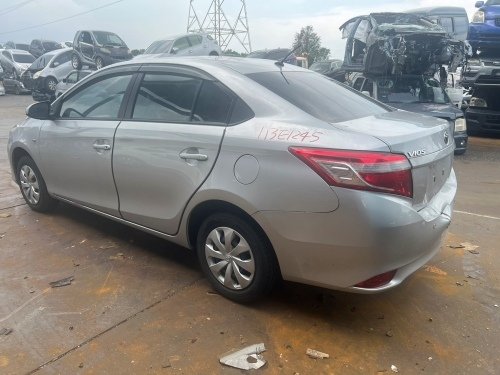 2017年 TOYOTA 豐田 VIOS 銀色 1.5 4D