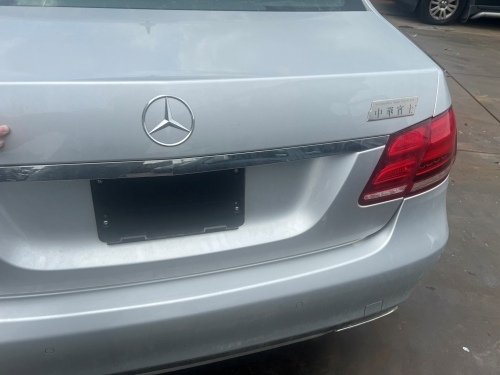 2013年 Benz 賓士 W212 銀色 2.0 4D