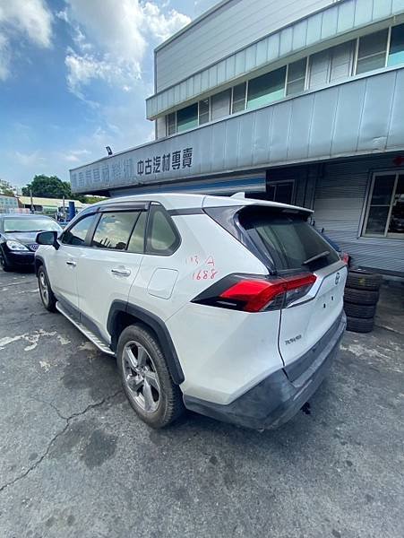 2021年 TOYOTA 豐田 RAV4 白色 2.0