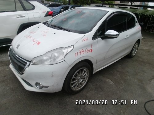 2014年 Peugeot 寶獅 208 白色 1.6 5D