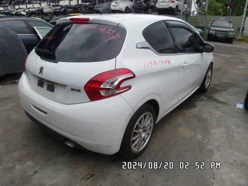 2014年 Peugeot 寶獅 208 白色 1.6 5D