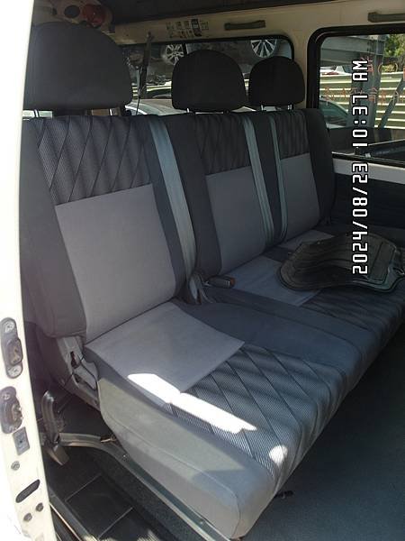 2014年 Mitsubishi 中華 得利卡 白色 2.4