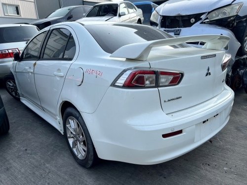 2014年 MITSUBISHI 中華 Lancer 白色 