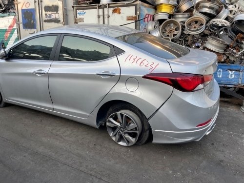 2017年 Hyundai 現代 ELANTRA 銀色 1.