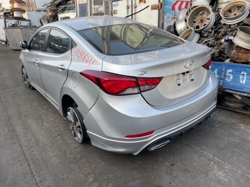 2017年 Hyundai 現代 ELANTRA 銀色 1.