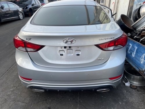 2017年 Hyundai 現代 ELANTRA 銀色 1.