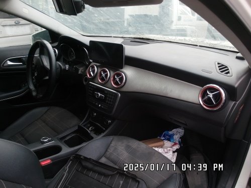 2015年 Benz 賓士 GLA200 白色 2.1