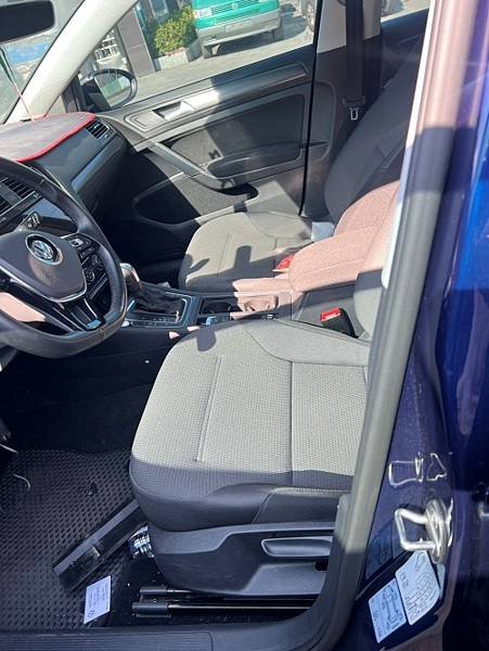 2020年 Volkswagen 福斯 GOLF 藍色 1.