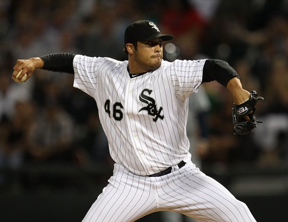 Sergio Santos pitching