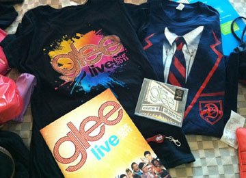 gleetour2011goods01.jpg